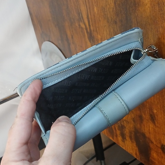 Steve Madden Blue Logo Women's Wallet Jean Colored - Picture 6 of 15